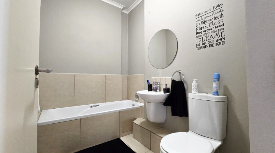 2 Bedroom Property for Sale in Nahoon Valley Park Eastern Cape